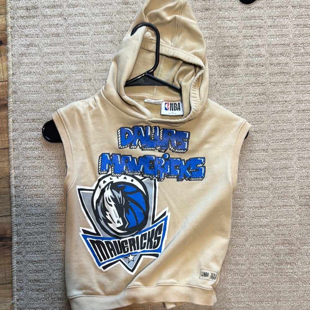 NBA Dallas Mavericks Tan Sleeveless Hoodie